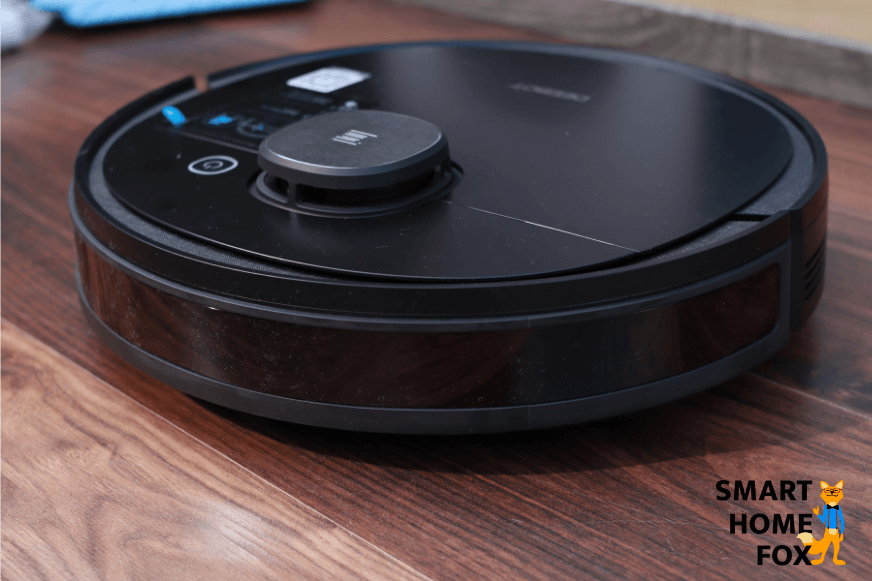 Deebot OZMO 950 in close-up